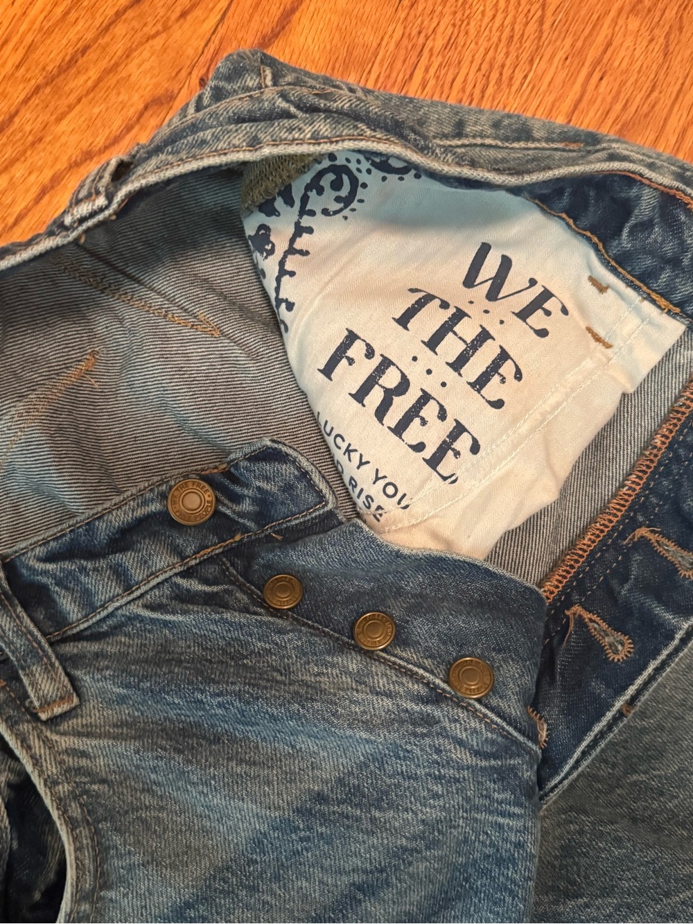 Free People We The Free Relaxed barrel jeans. - Picture 5 of 6